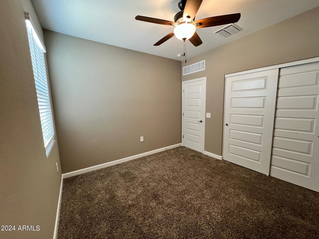 10424 S 54th Lane - Photo 34