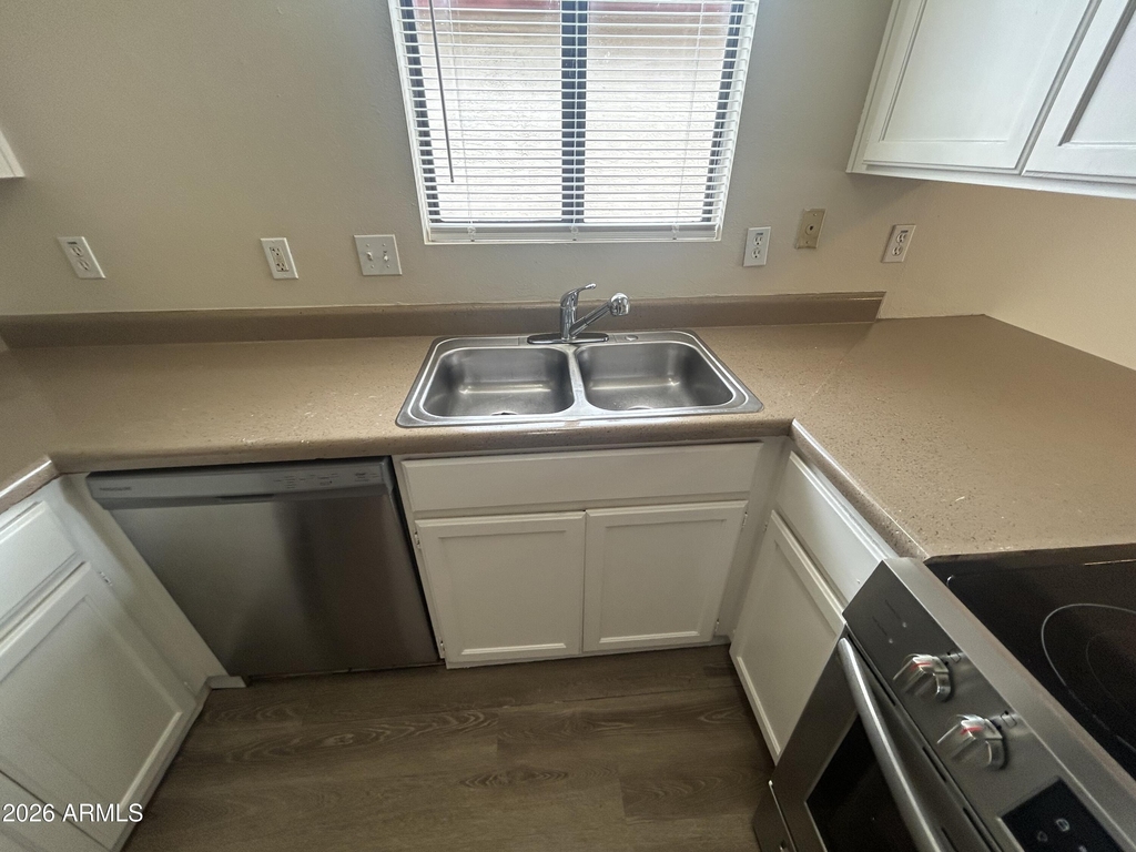 11134 N 82nd Drive - Photo 14