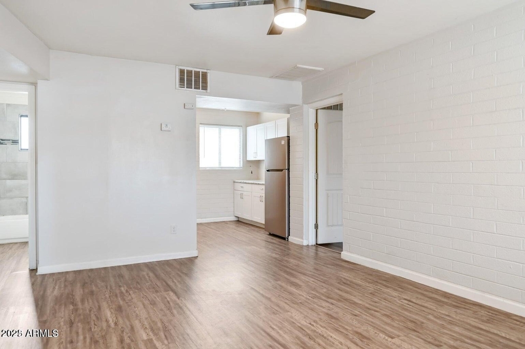 1744 W Glendale Avenue - Photo 1