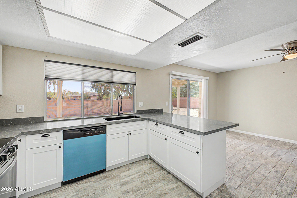 5527 W Cortez Street - Photo 6
