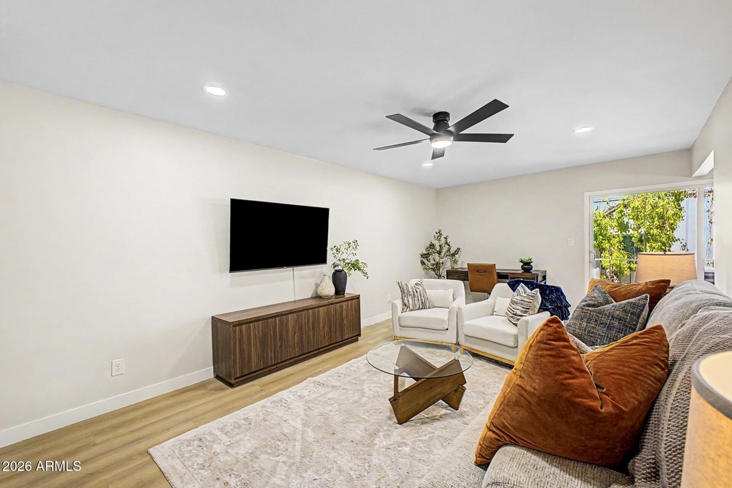 3416 N 44th Street - Photo 3