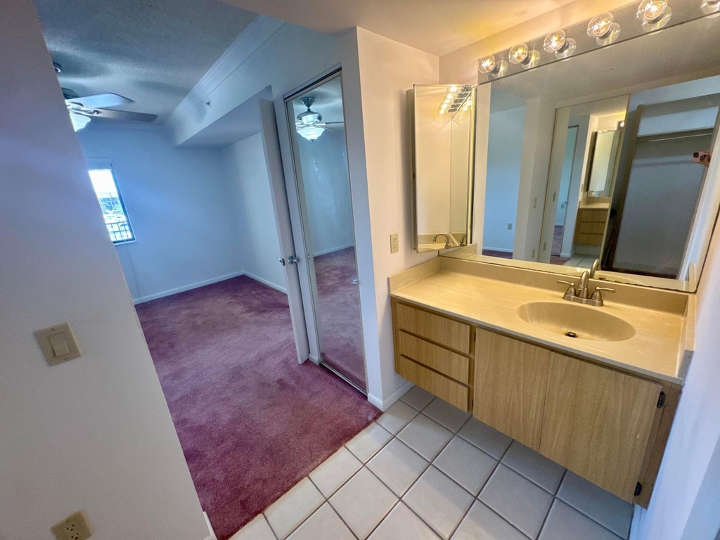 601 Seafarer Circle - Photo 19