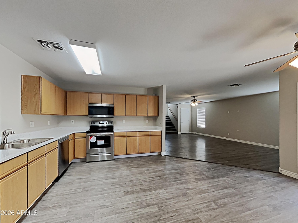 12960 N B Street - Photo 5