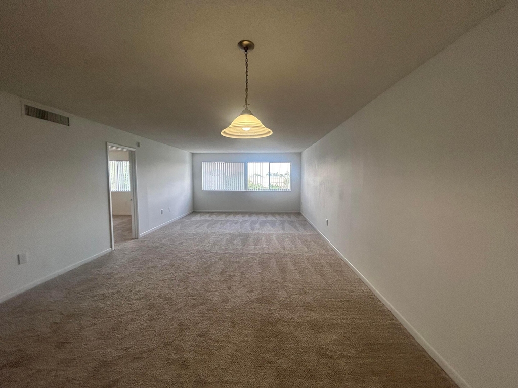 4108 N Pine Island Road - Photo 13