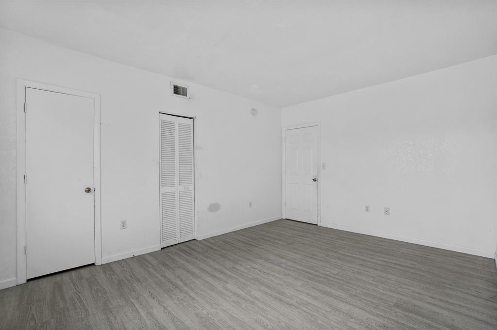 306 Nw 84th Terrace - Photo 4