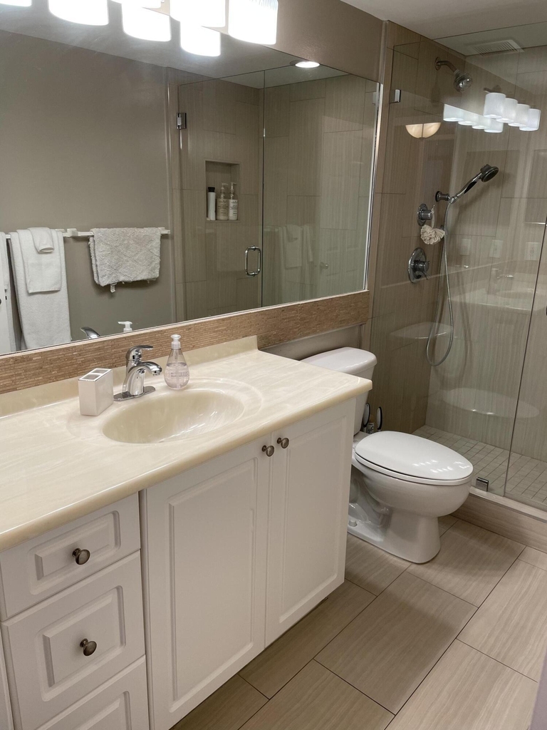 651 Okeechobee Boulevard - Photo 17