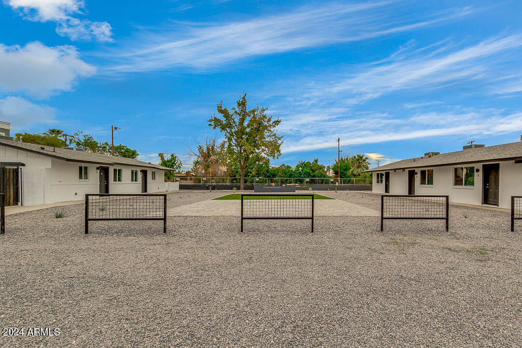 1648 W Colter Street - Photo 16