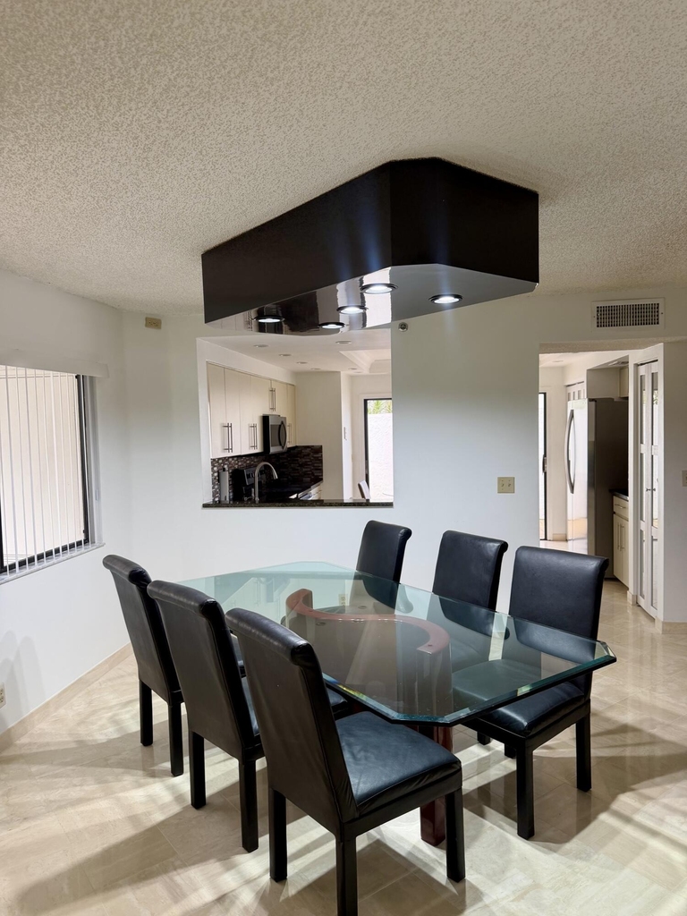 15321 Strathearn Drive - Photo 14