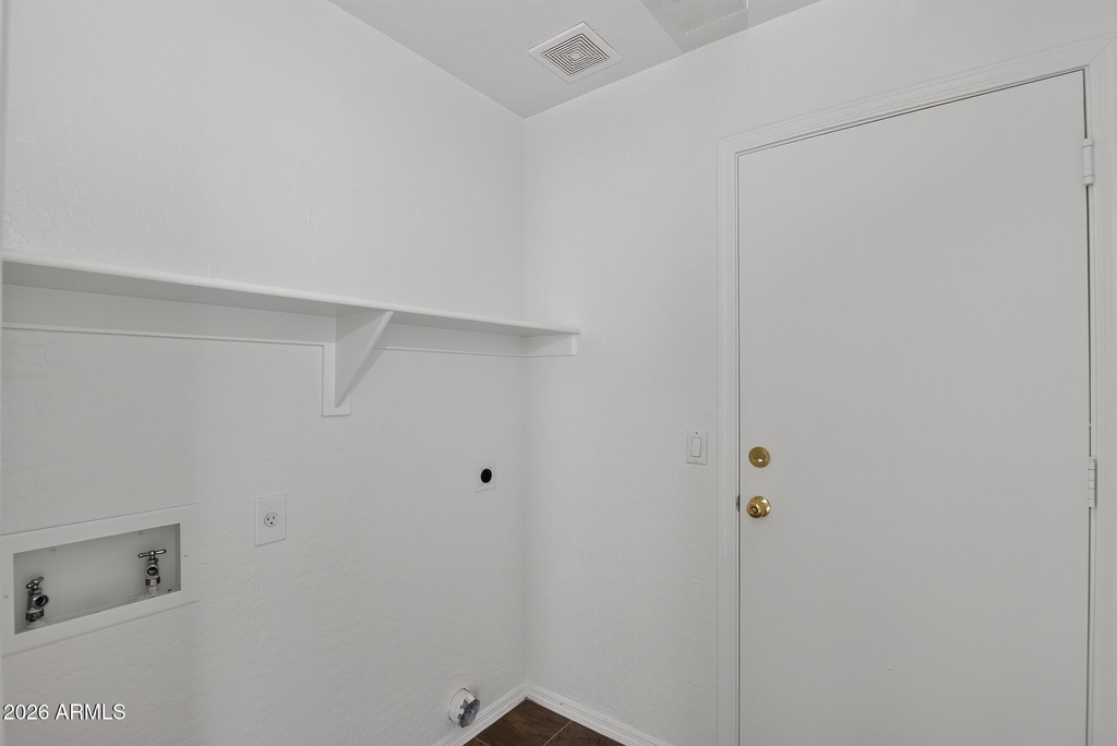 13737 W Peck Drive - Photo 5