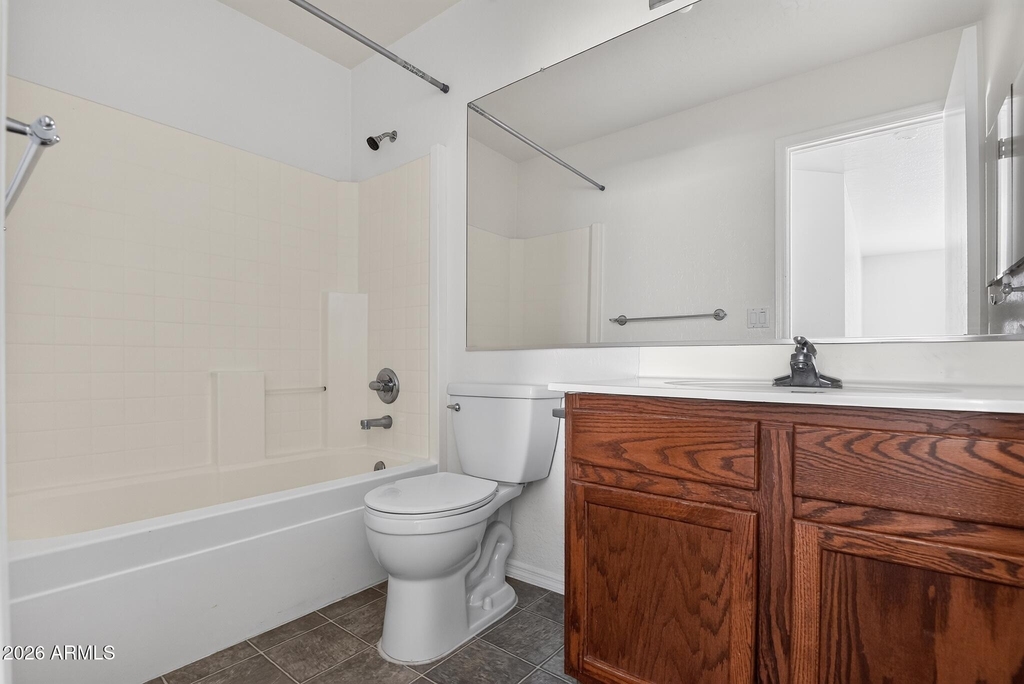 13737 W Peck Drive - Photo 17