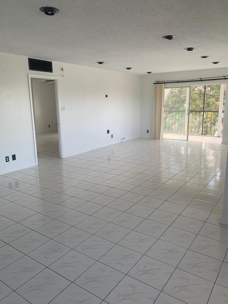 3360 Spanish Moss Terrace - Photo 5