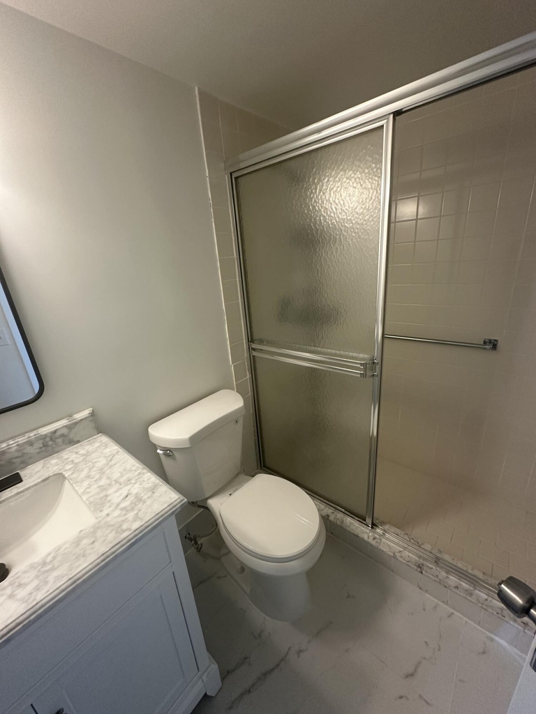 205 Mansfield Way E - Photo 5