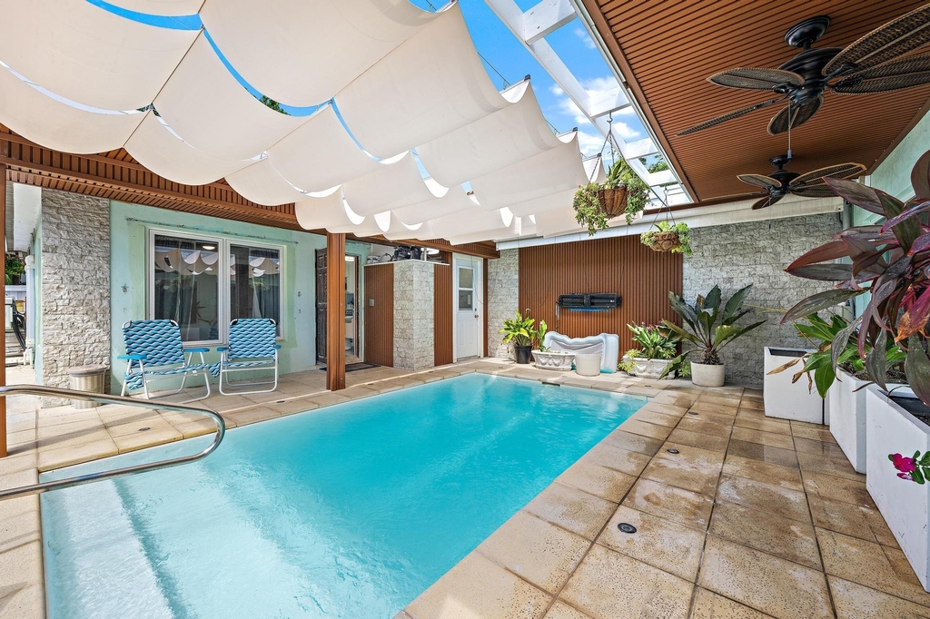 447 27th Street - Photo 0