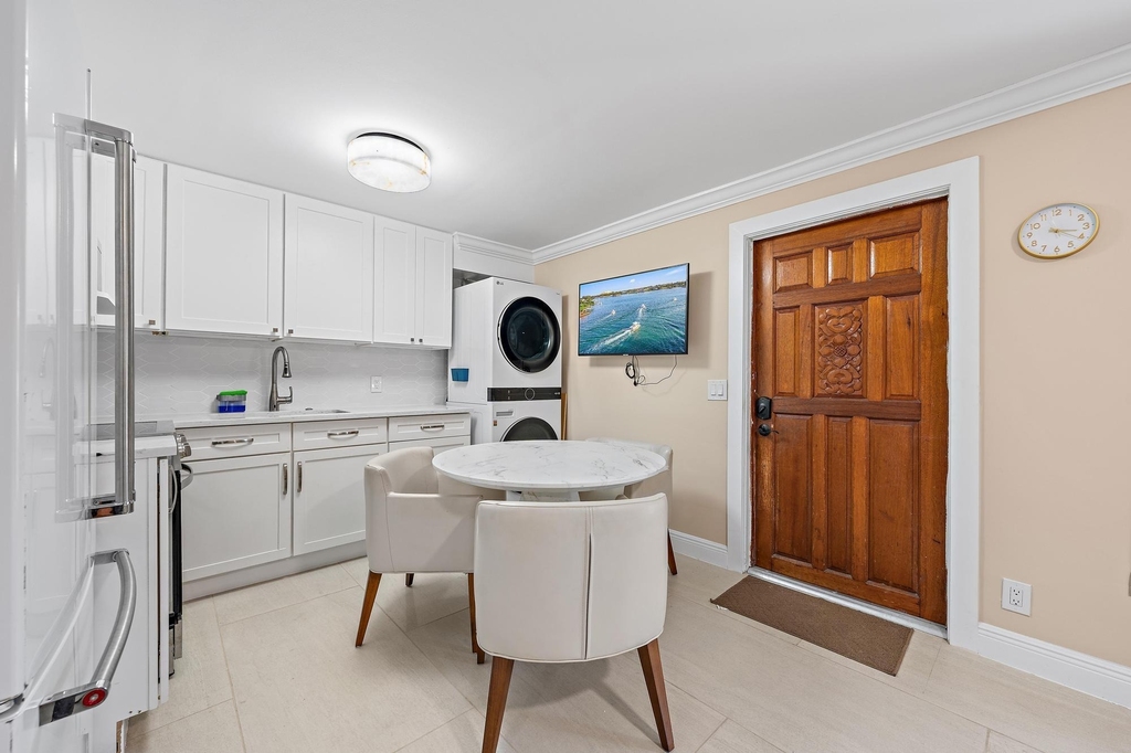 447 27th Street - Photo 2