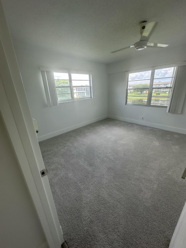 165 Brighton D - Photo 4