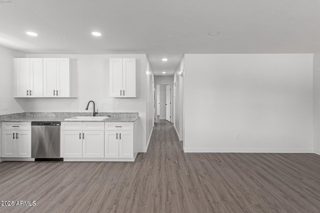 502 S Crismon Road - Photo 5