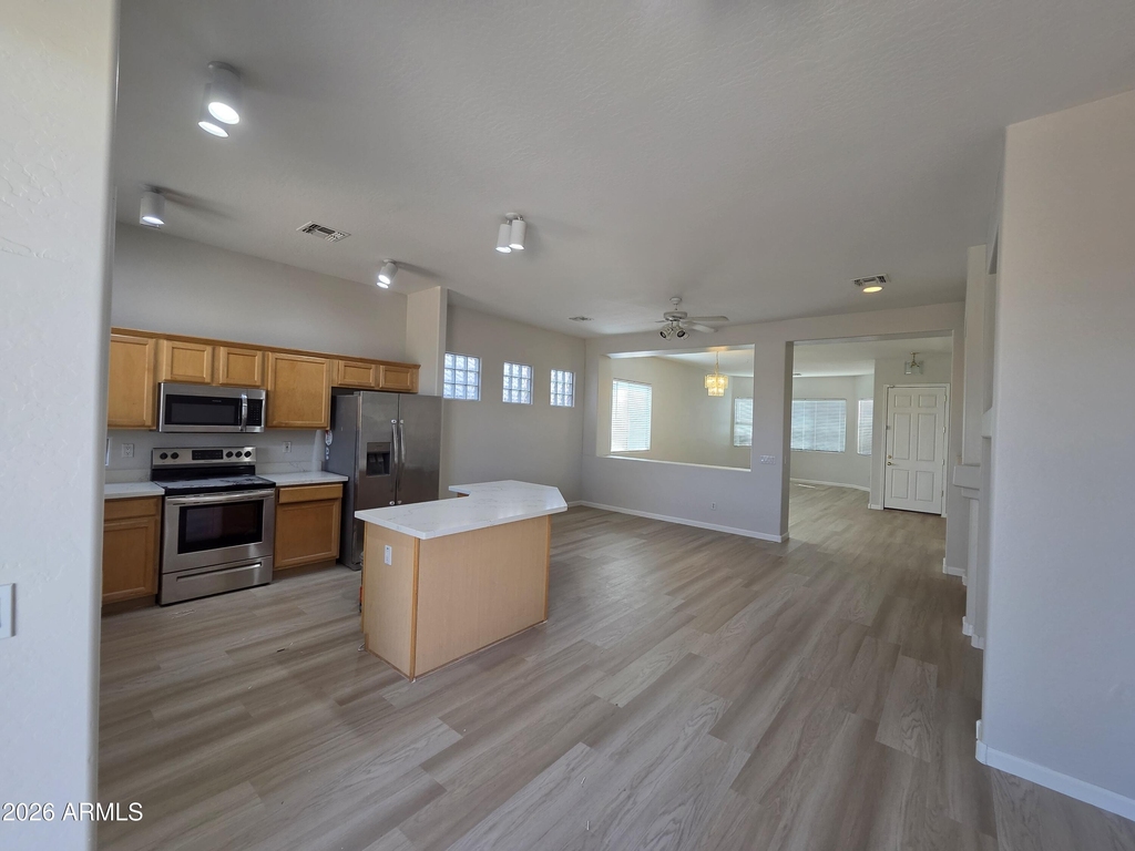 13426 W Jacobson Drive - Photo 11
