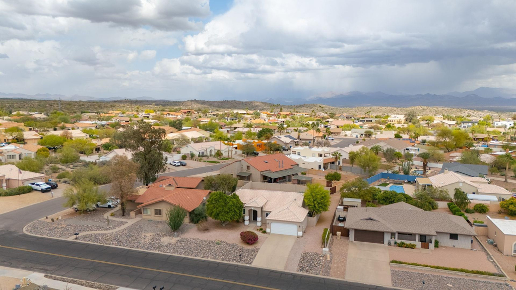 16916 E Alamosa Avenue - Photo 3