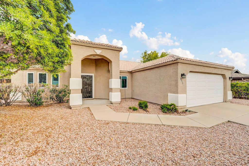 16916 E Alamosa Avenue - Photo 0