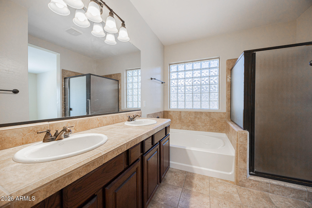 3681 E Yellowstone Place - Photo 13