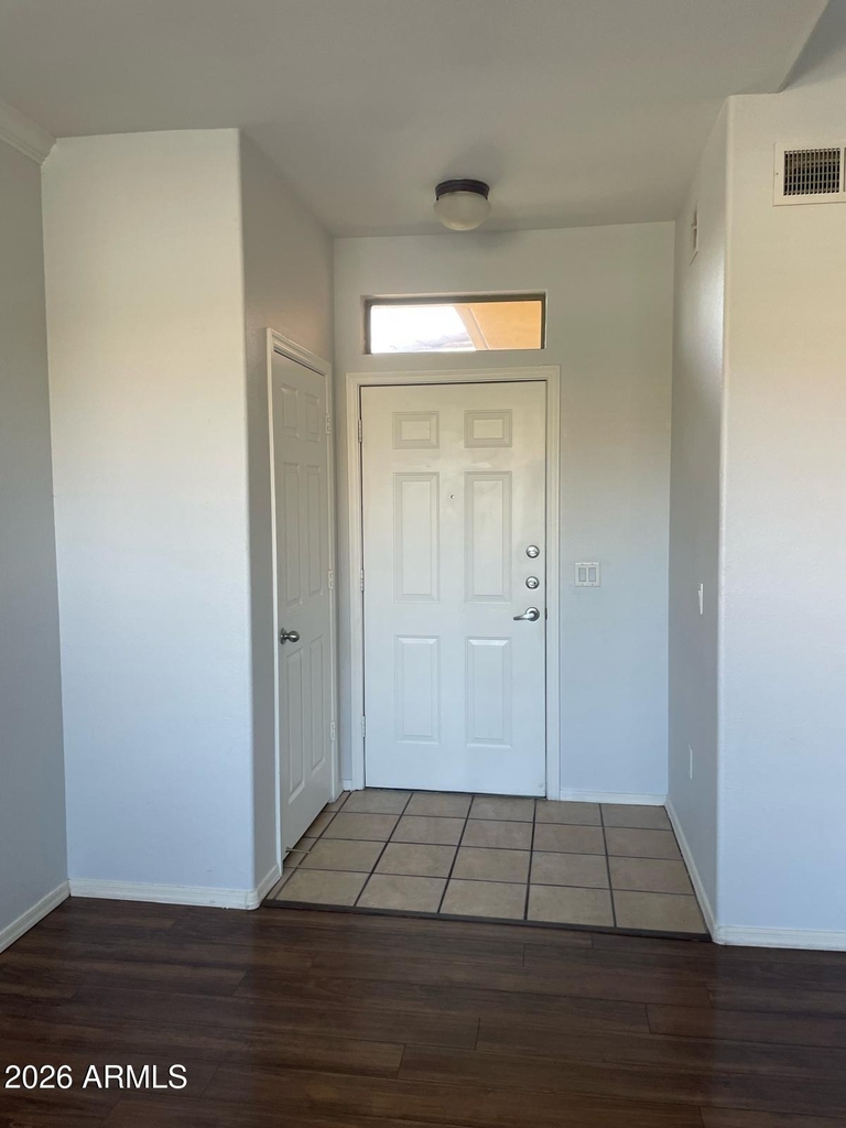20100 N 78th Place - Photo 2