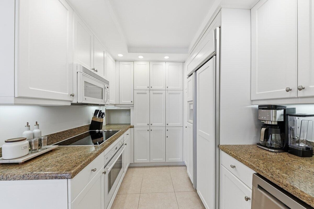 5420 N Ocean Drive - Photo 9