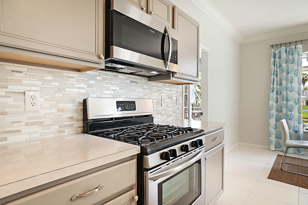 1422 Fairway Circle - Photo 9