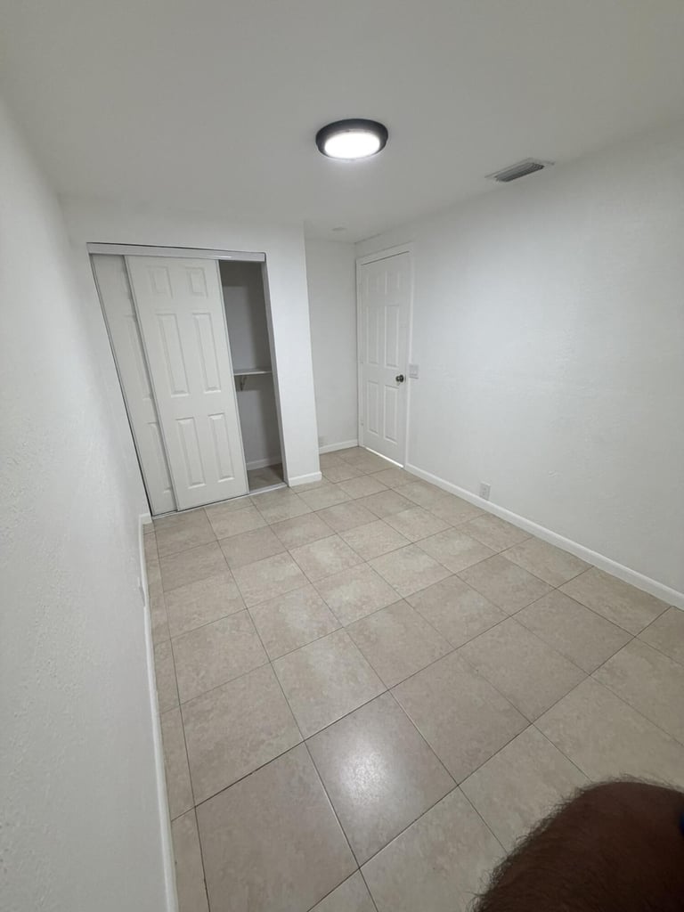 926 S F Street - Photo 0