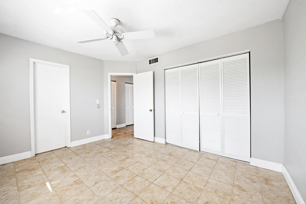 1001 Se 16th Street - Photo 8
