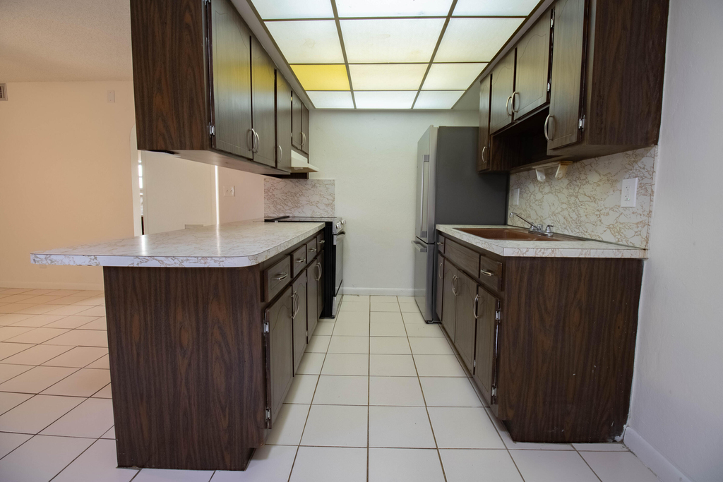 1501 Himmarshee Street - Photo 2
