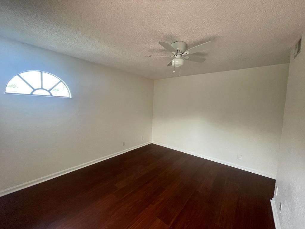 8243 Thames Boulevard - Photo 21