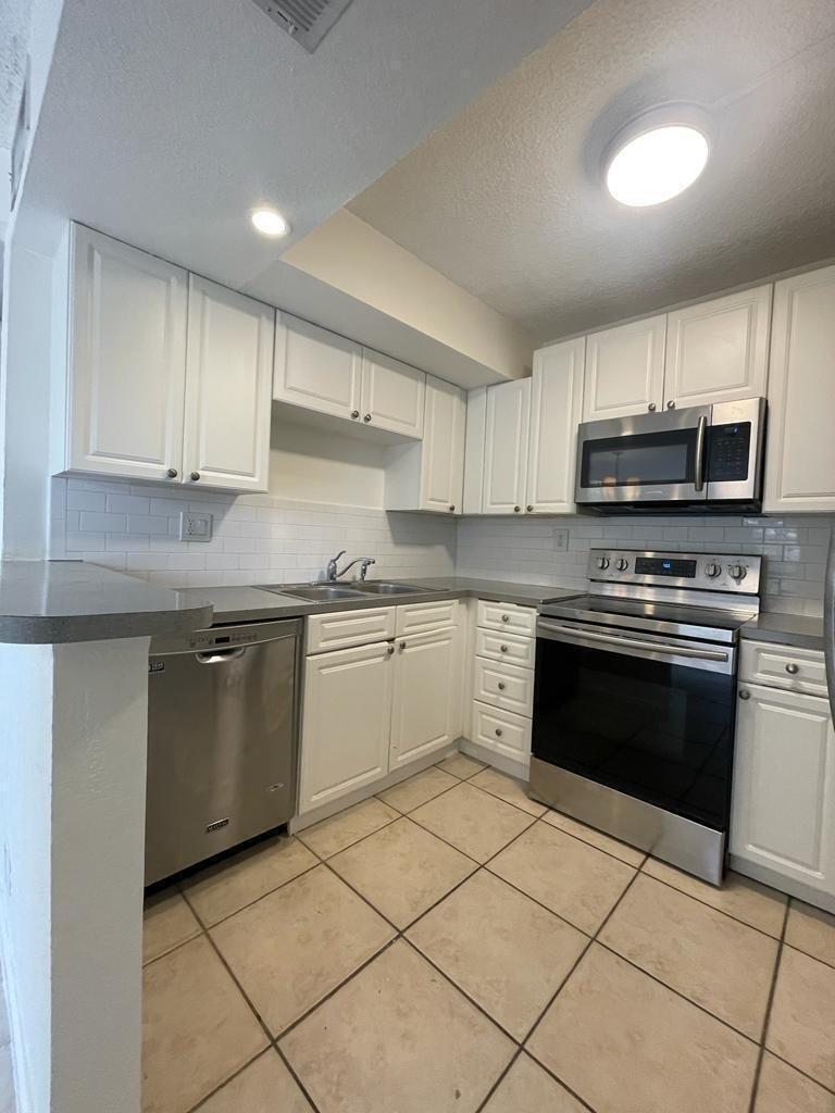 8243 Thames Boulevard - Photo 6