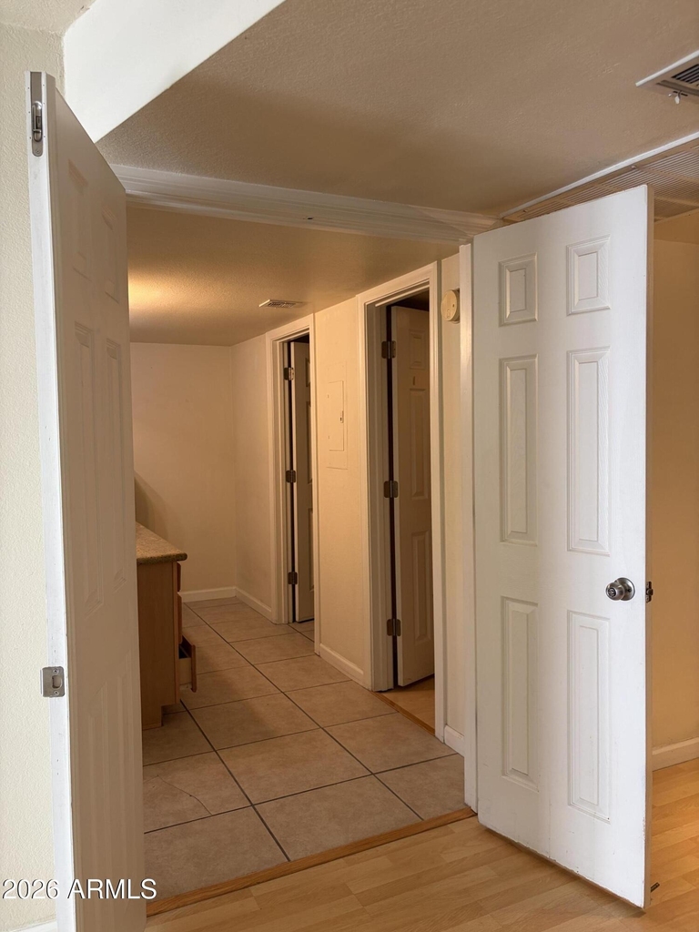 740 W Elm Street - Photo 6