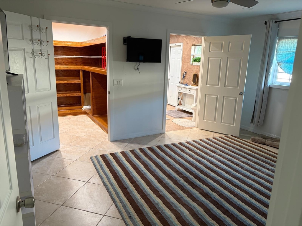 4323 Redding Road - Photo 5