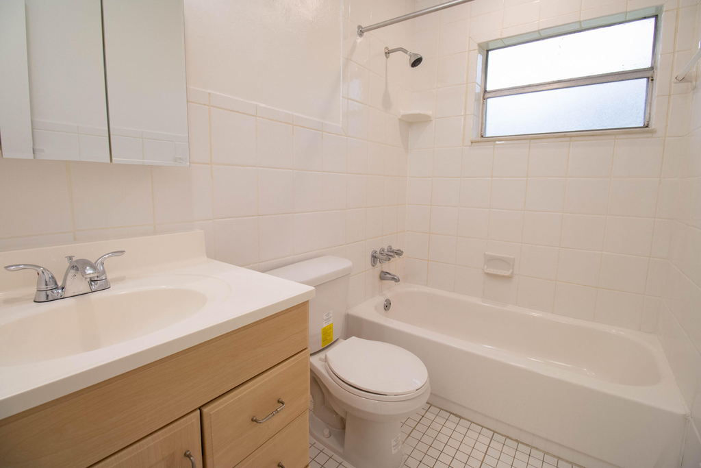 1507 Argyle Drive - Photo 3