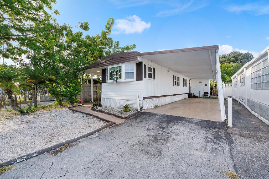 2710 E Marina Drive - Photo 17