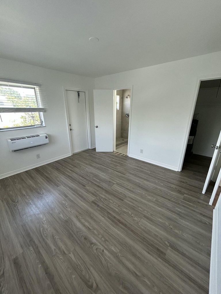749 Se 15th Street - Photo 4