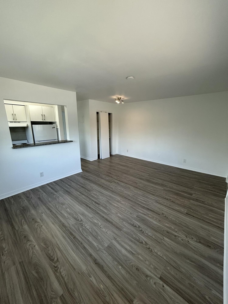 749 Se 15th Street - Photo 1