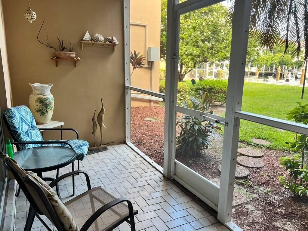 1510 Se 15th Street - Photo 7