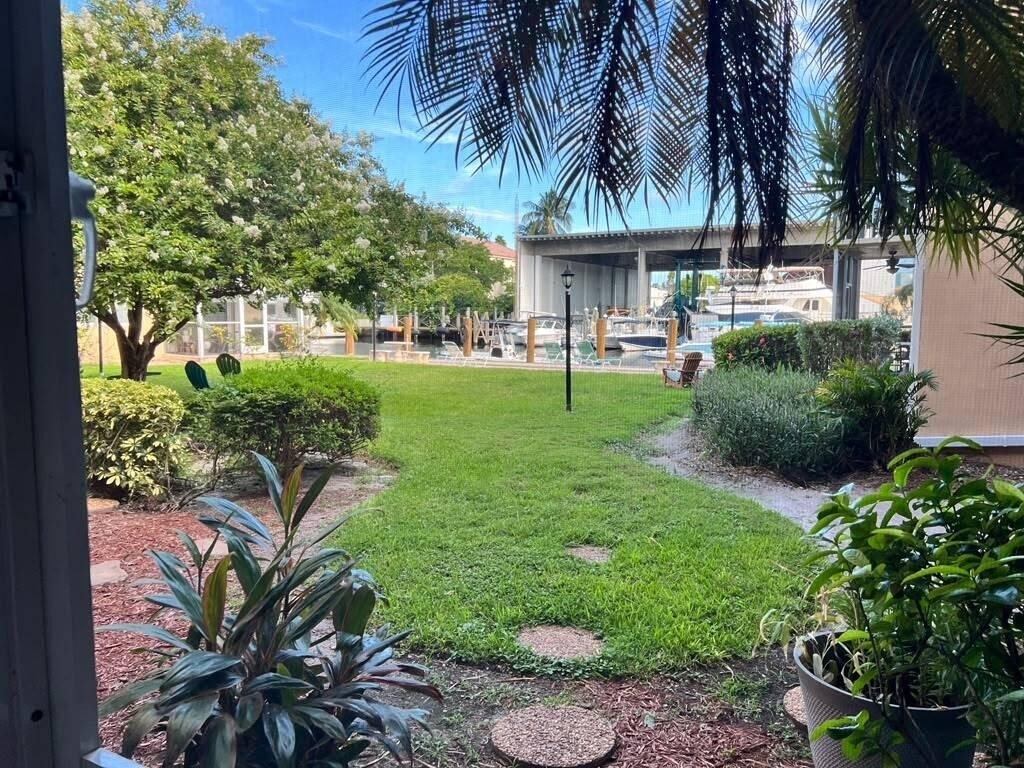 1510 Se 15th Street - Photo 8