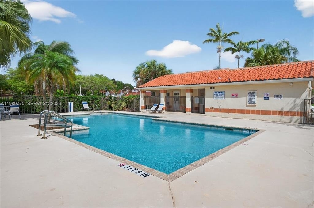 3440 Pinewalk Drive N - Photo 9