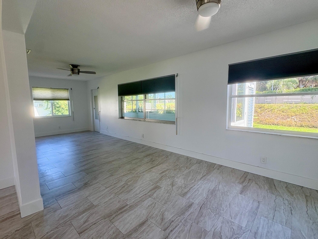 1590 Sw 14th Avenue - Photo 35