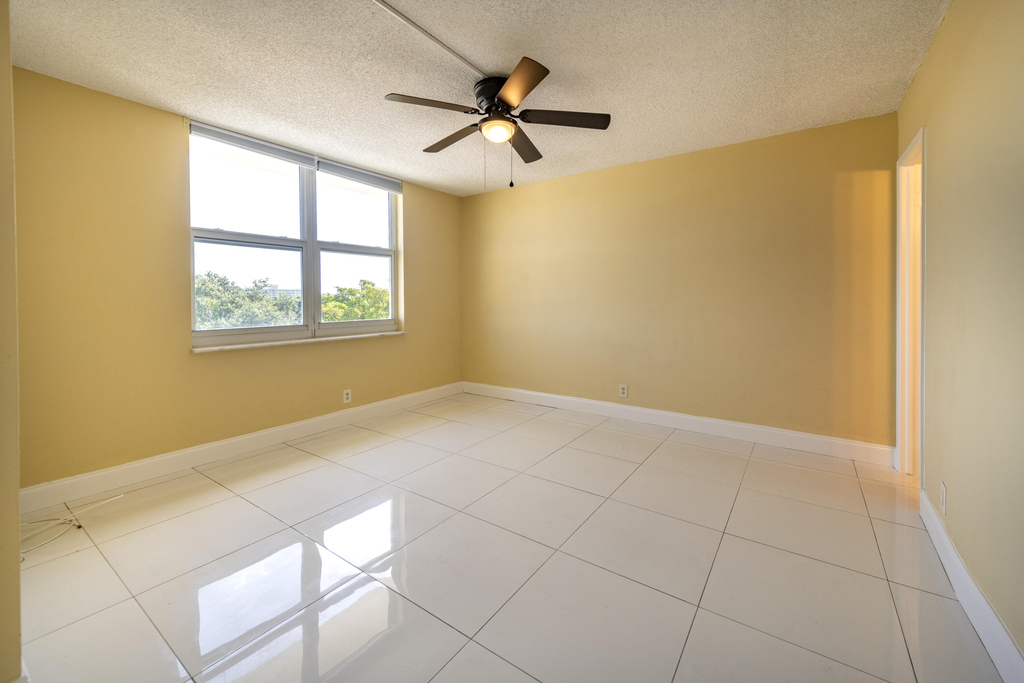 4501 Ne 21st Avenue Ne - Photo 5