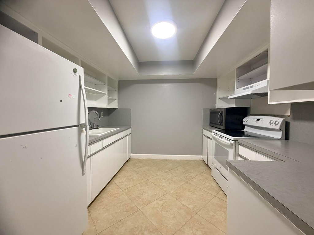 8381 Nw 28th Place - Photo 6