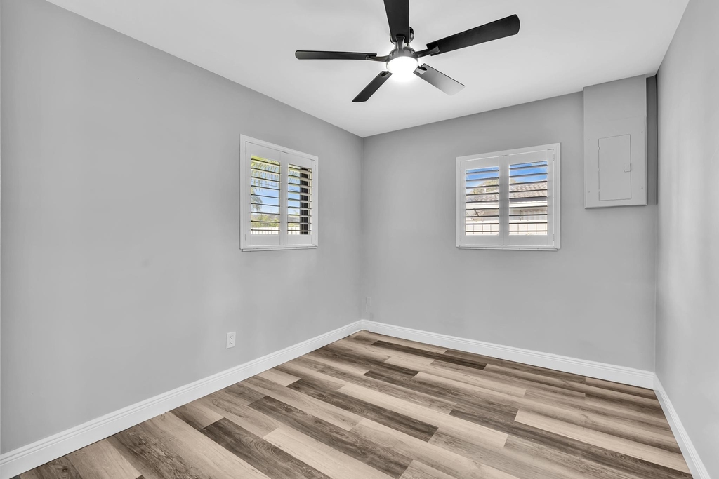 2056 Park Place - Photo 34