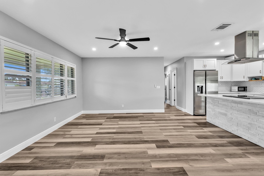 2056 Park Place - Photo 7