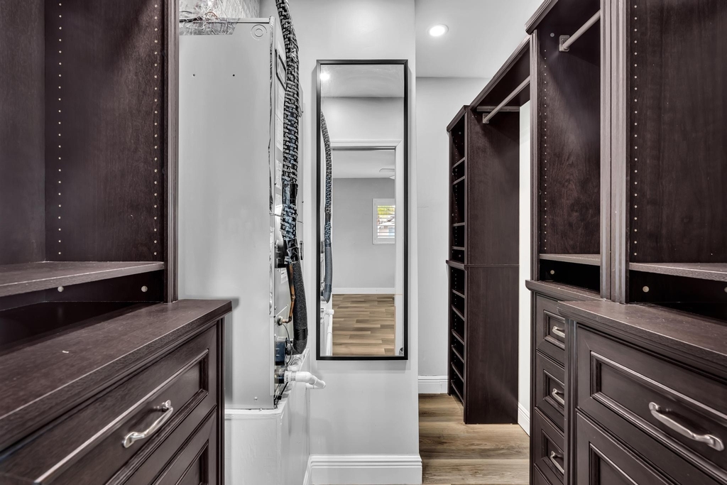 2056 Park Place - Photo 48