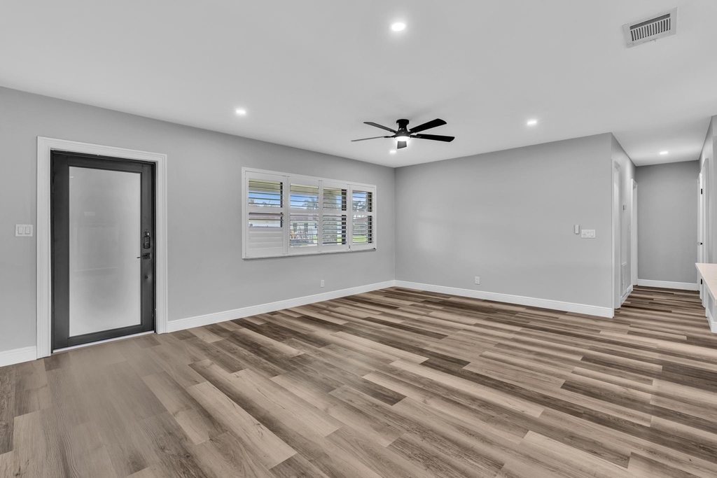 2056 Park Place - Photo 8