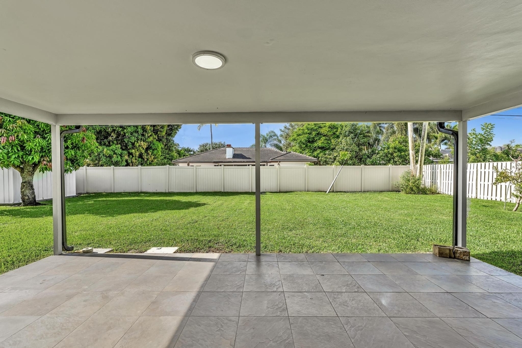 2056 Park Place - Photo 25