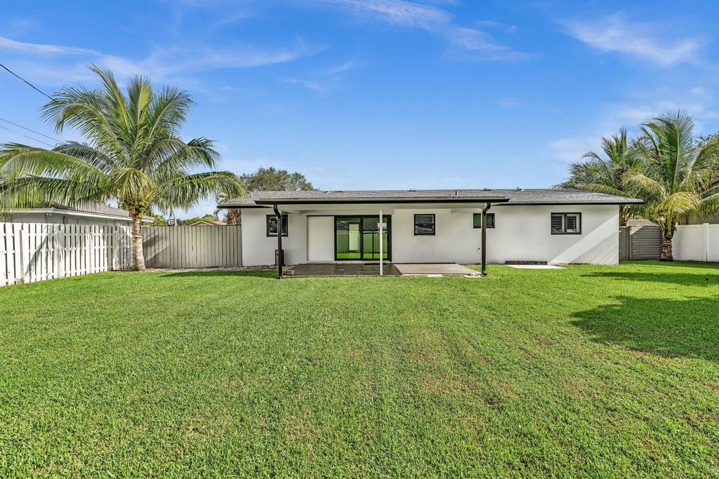 2056 Park Place - Photo 29